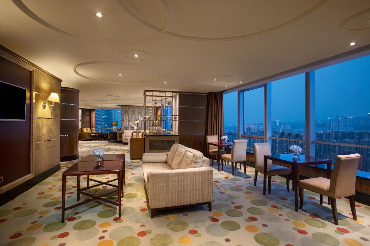 Отель Crowne Plaza Wuxi City Center Экстерьер фото